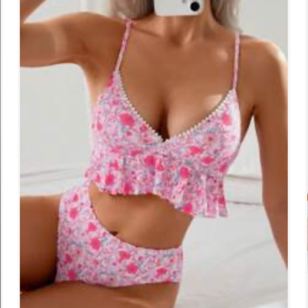 SHEIN Pink Floral Lace Bra Set